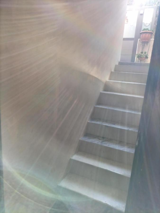 Dimora Di Don Kikkone Apartment Napoli Bagian luar foto