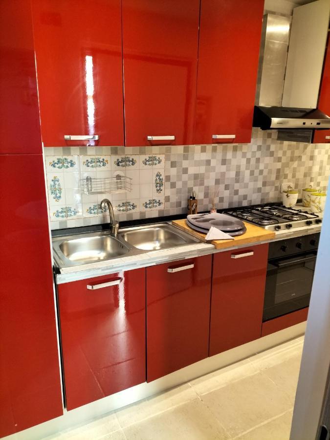 Dimora Di Don Kikkone Apartment Napoli Bagian luar foto